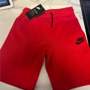 Boys Nike Tech shorts- NEW!